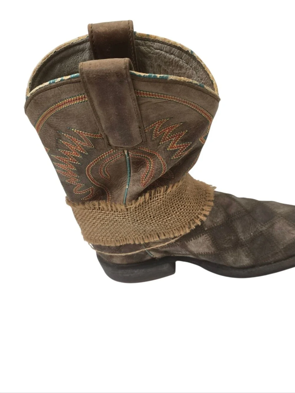 The Unbranded Brand rustic western